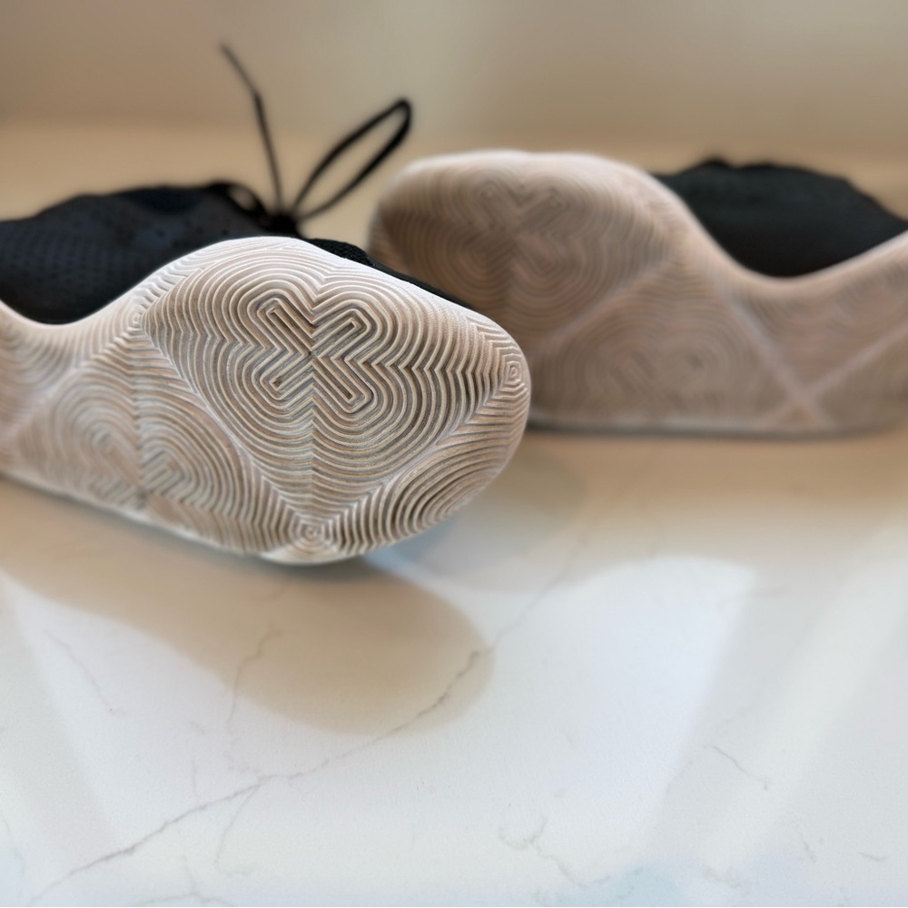 Under Armour Kids Black and Gold Basketball Sneakers - Picture 5 of 6